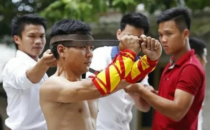 Chiếc quần